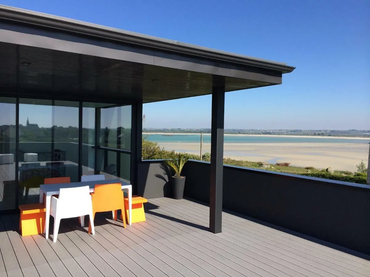 Holiday home La Villa Du Menhir Plouneour-Trez